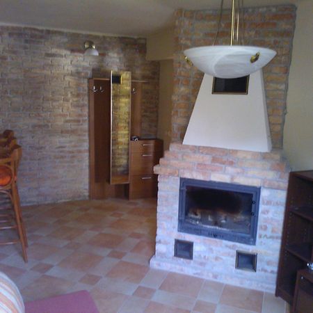 Mediterrán Apartmanház Szántód Szantod Quarto foto