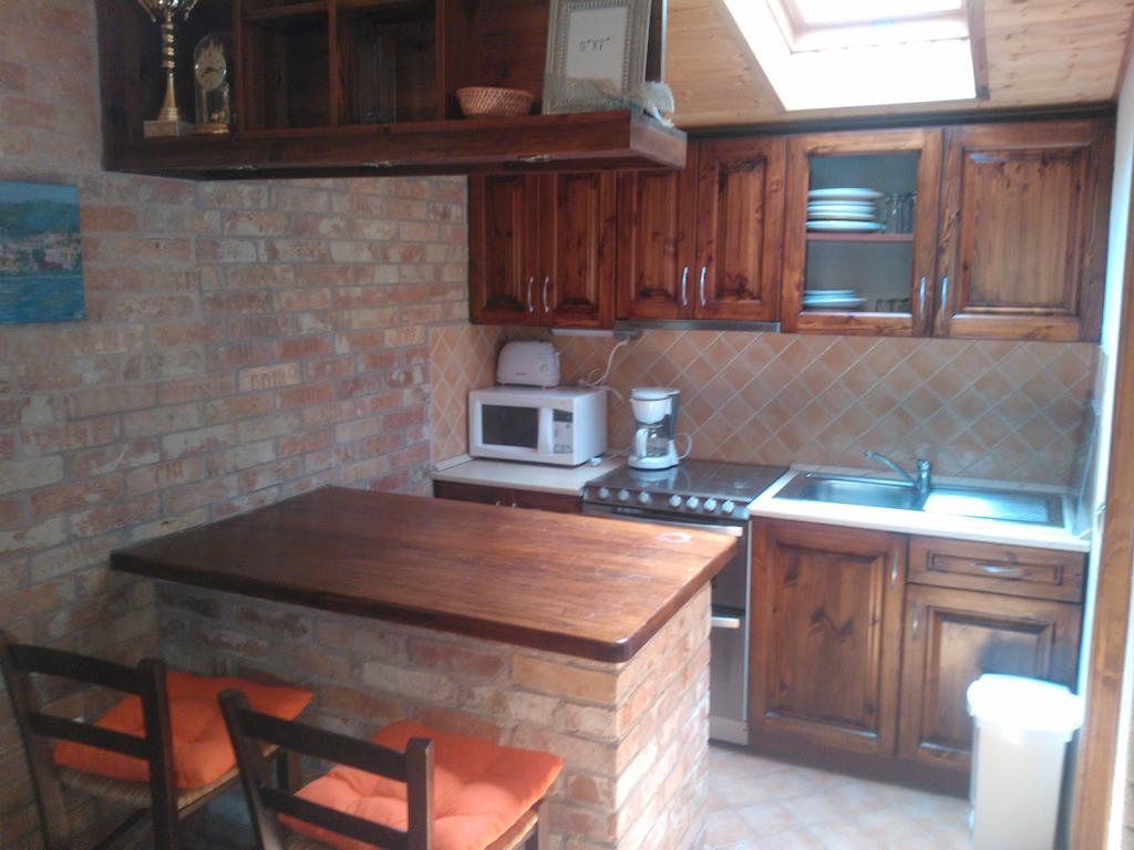 Mediterrán Apartmanház Szántód Szantod Exterior foto