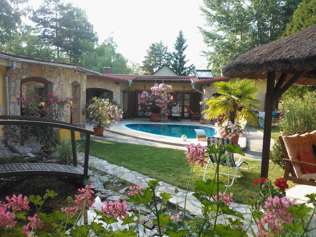 Mediterrán Apartmanház Szántód Szantod Quarto foto