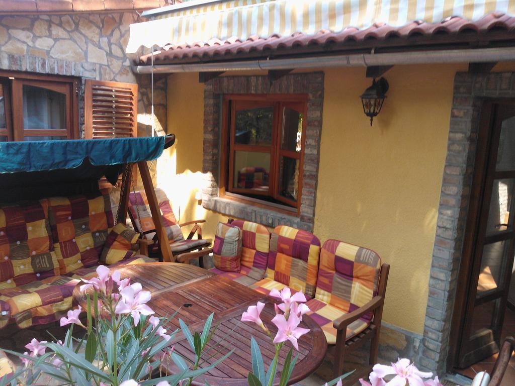 Mediterrán Apartmanház Szántód Szantod Quarto foto