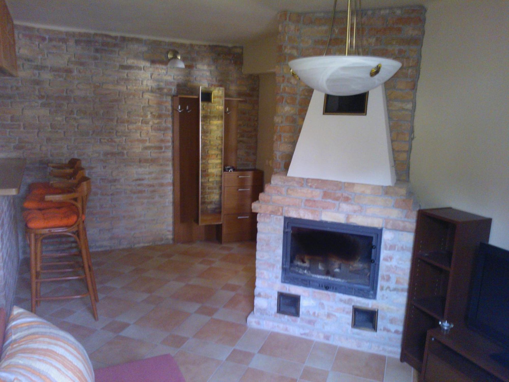 Mediterrán Apartmanház Szántód Szantod Quarto foto