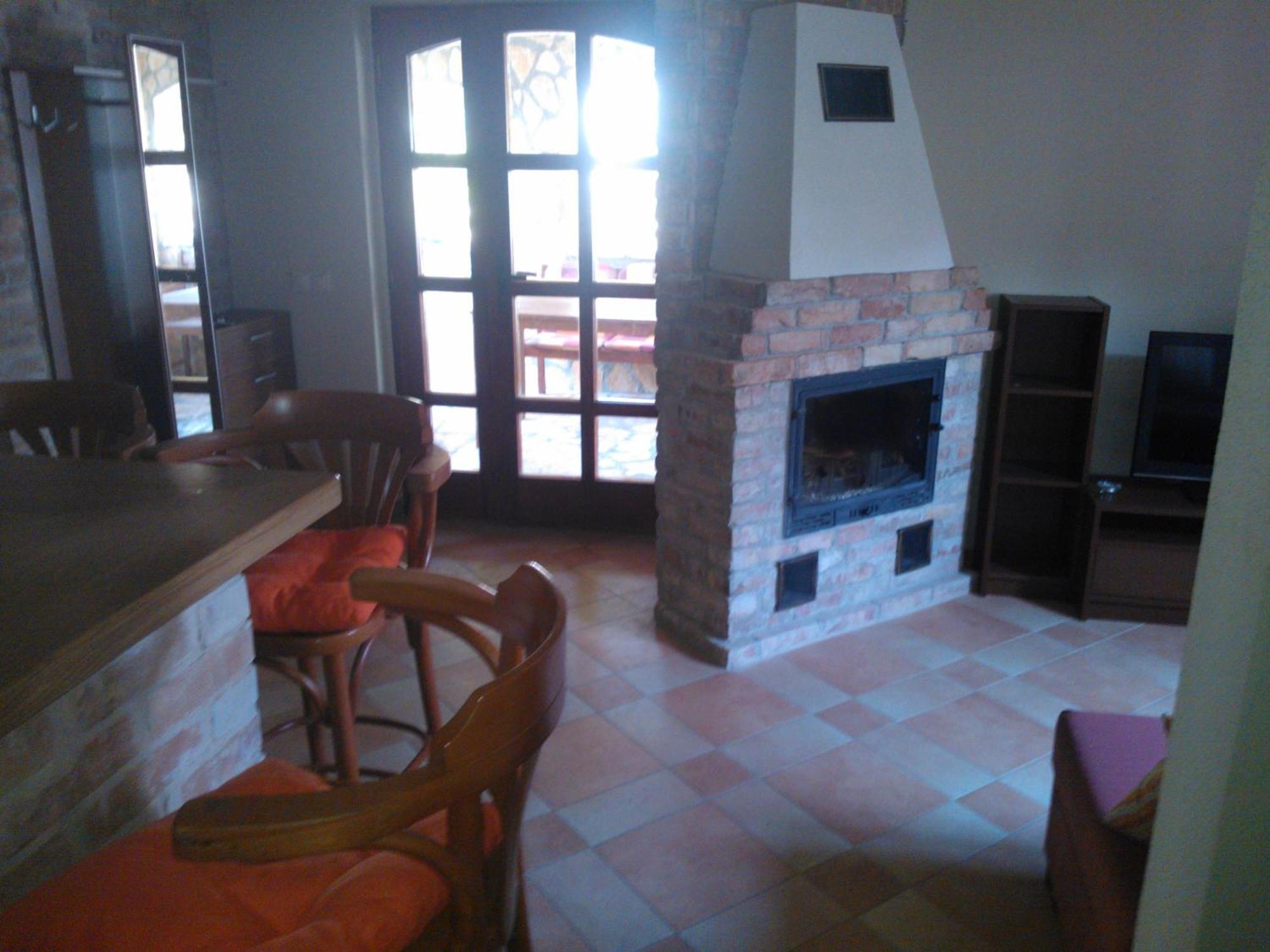Mediterrán Apartmanház Szántód Szantod Quarto foto